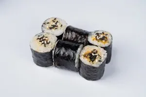  Роли макі з тунцем